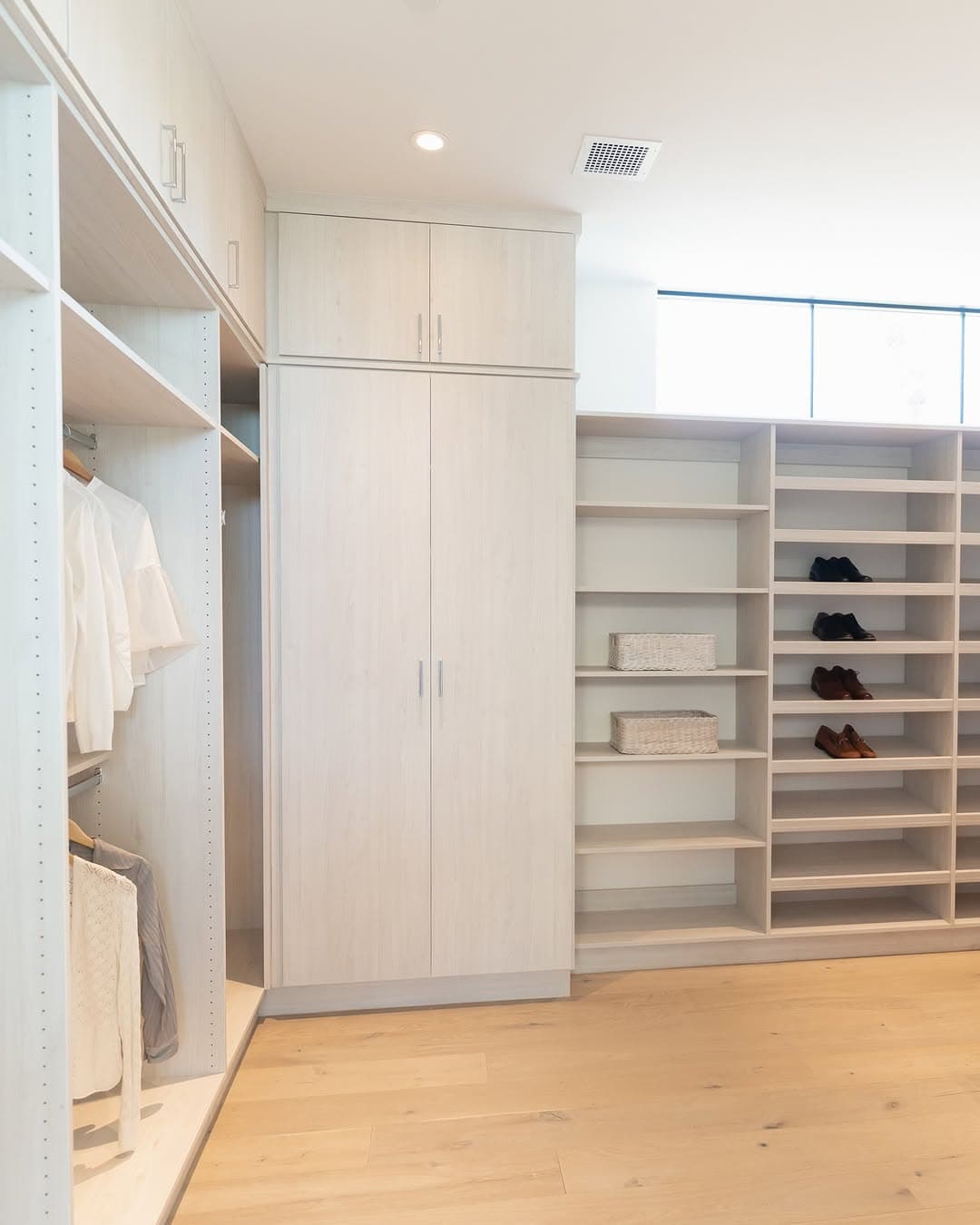 Transform your entire wall with our luxury custom closets where elegance meets flawless organization. Designer | @christyleathamdesign #CustomClose...